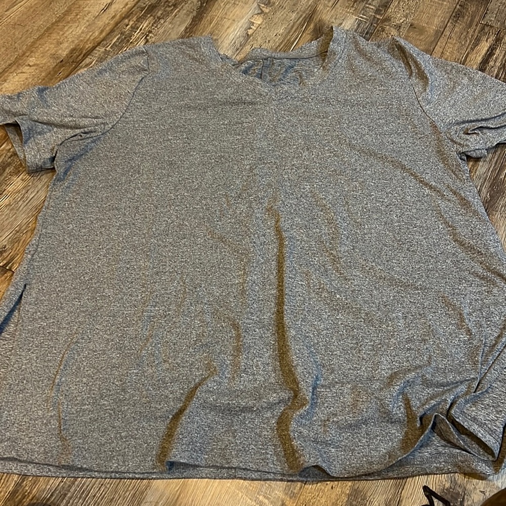 Grey t-shirt